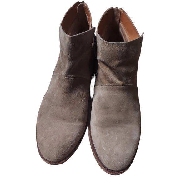 10 Kork-Ease tan suede booties - Picture 1 of 10